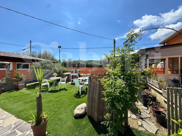 casa indipendente in vendita ad Alba Adriatica