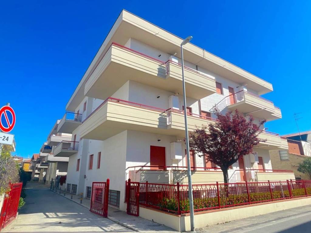 appartamento in vendita ad Alba Adriatica