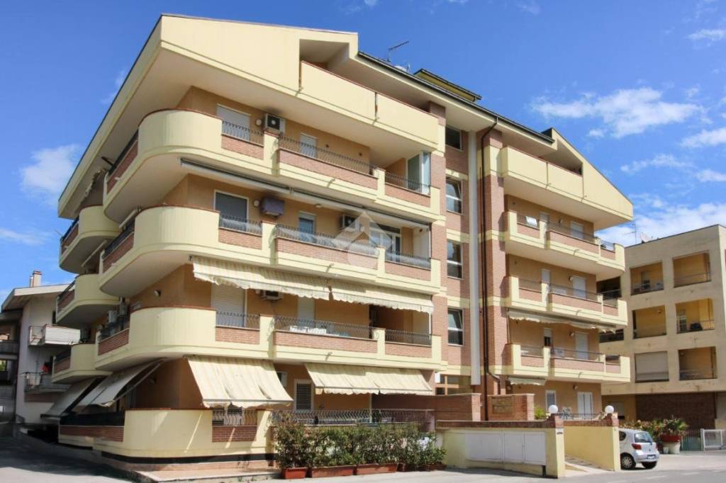 appartamento in vendita ad Alba Adriatica