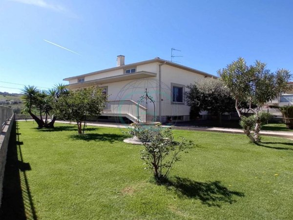 casa indipendente in vendita ad Alba Adriatica