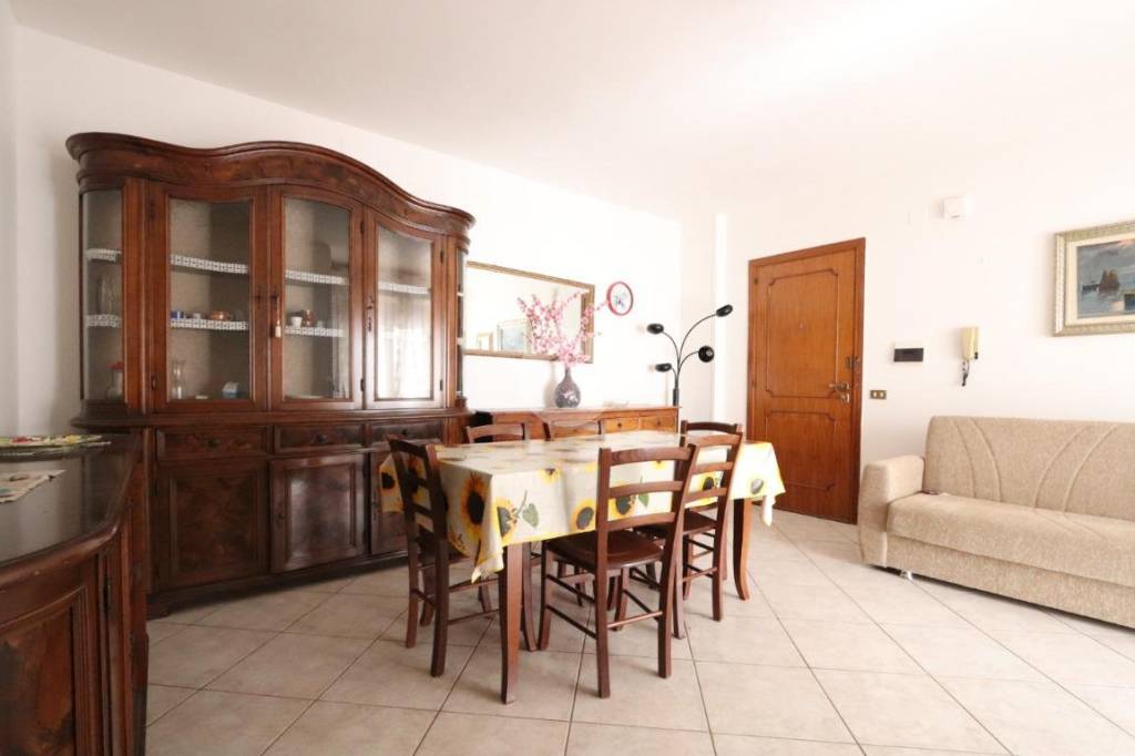appartamento in vendita ad Alba Adriatica