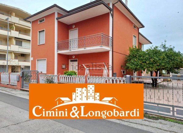 casa indipendente in vendita ad Alba Adriatica