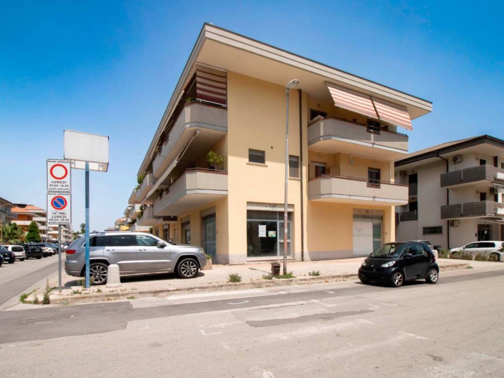 appartamento in vendita ad Alba Adriatica