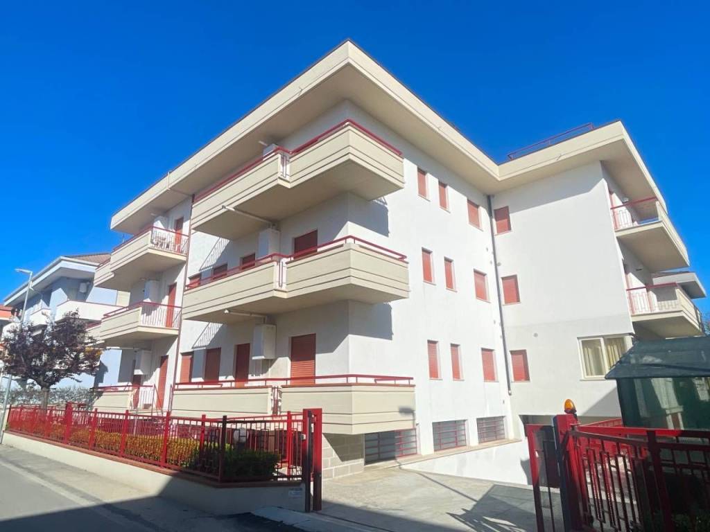 appartamento in vendita ad Alba Adriatica