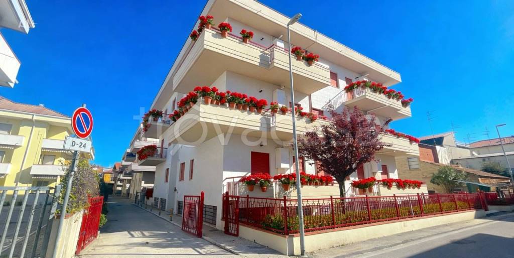 appartamento in vendita ad Alba Adriatica