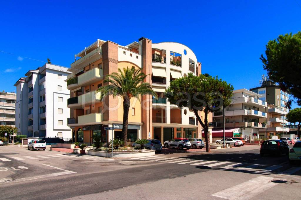 appartamento in vendita ad Alba Adriatica