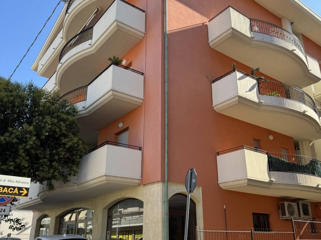 appartamento in vendita ad Alba Adriatica