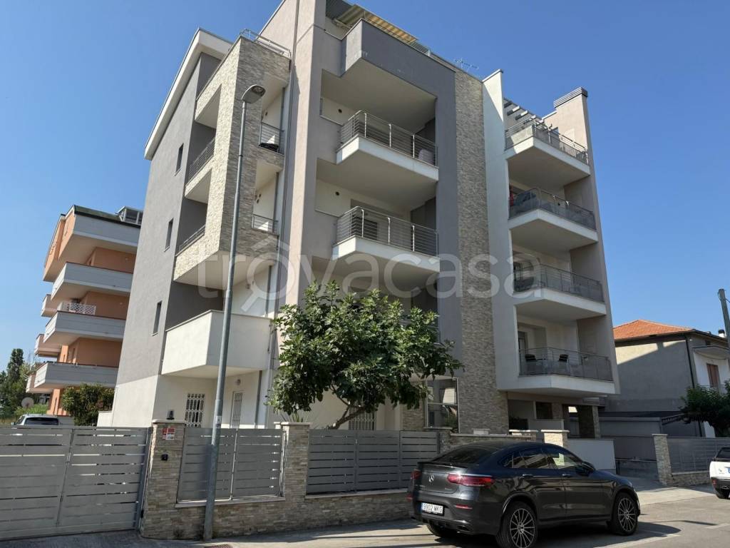 appartamento in vendita ad Alba Adriatica
