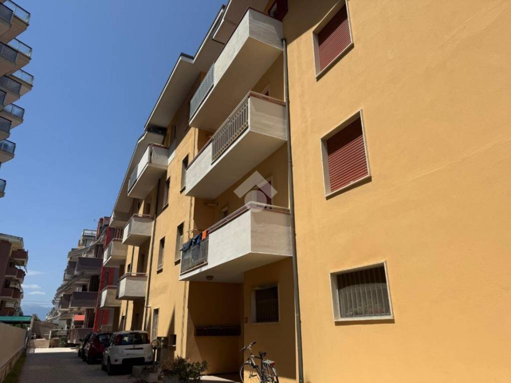 appartamento in vendita ad Alba Adriatica