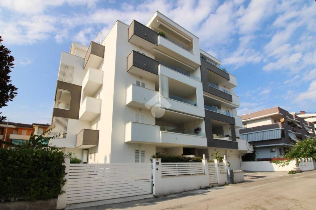 appartamento in vendita ad Alba Adriatica