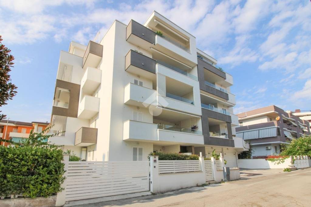 appartamento in vendita ad Alba Adriatica