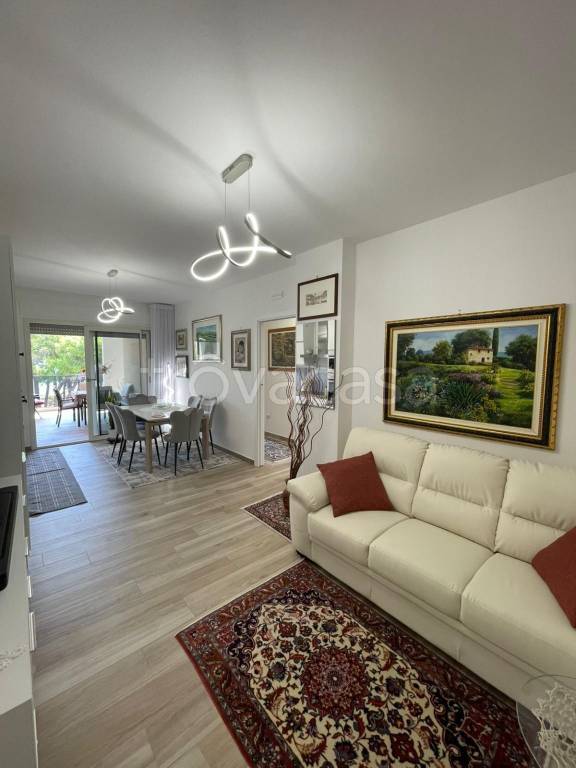 appartamento in vendita ad Alba Adriatica