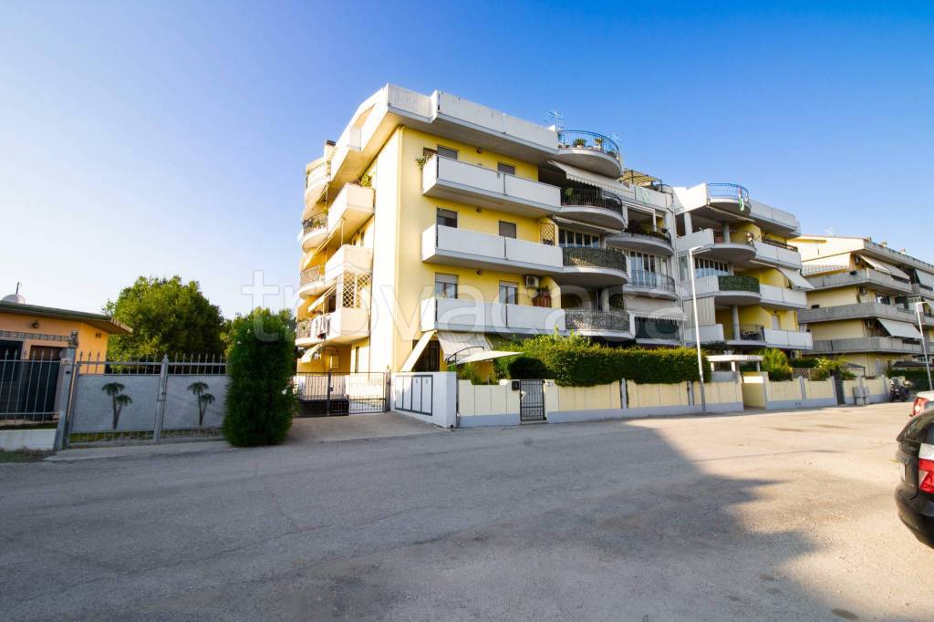 appartamento in vendita ad Alba Adriatica