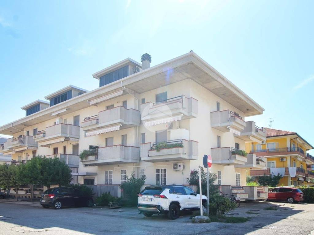 appartamento in vendita ad Alba Adriatica