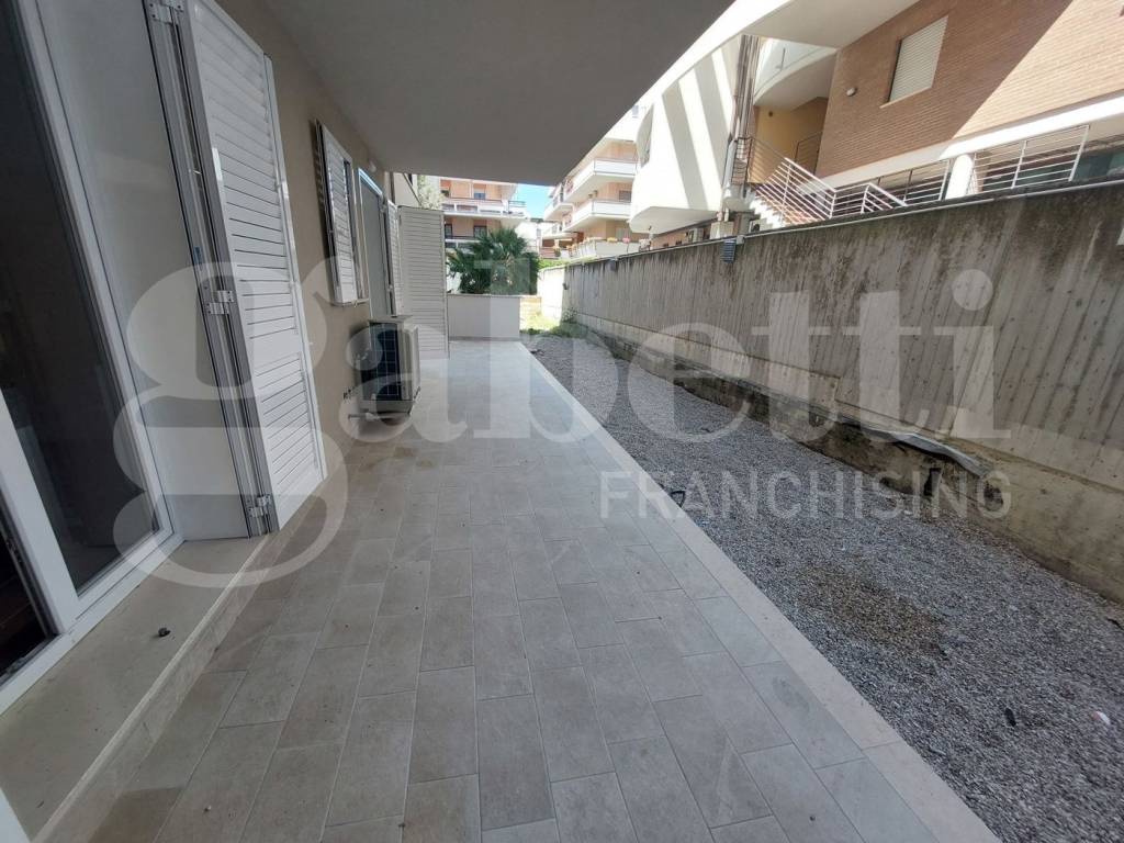 appartamento in vendita ad Alba Adriatica