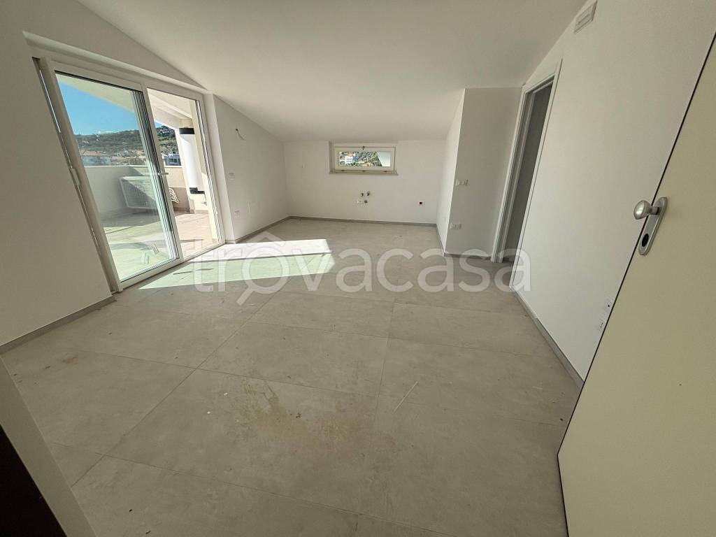 appartamento in vendita ad Alba Adriatica