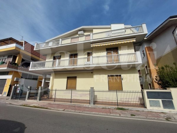appartamento in vendita ad Alba Adriatica