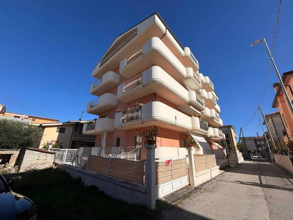 appartamento in vendita ad Alba Adriatica