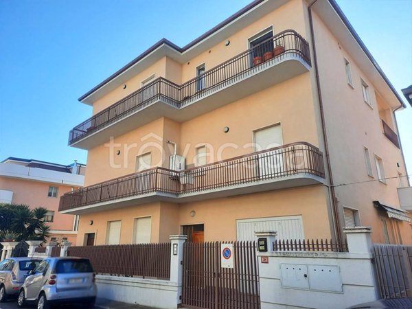 appartamento in vendita ad Alba Adriatica