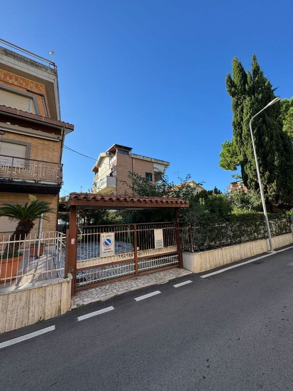 appartamento in vendita ad Alba Adriatica