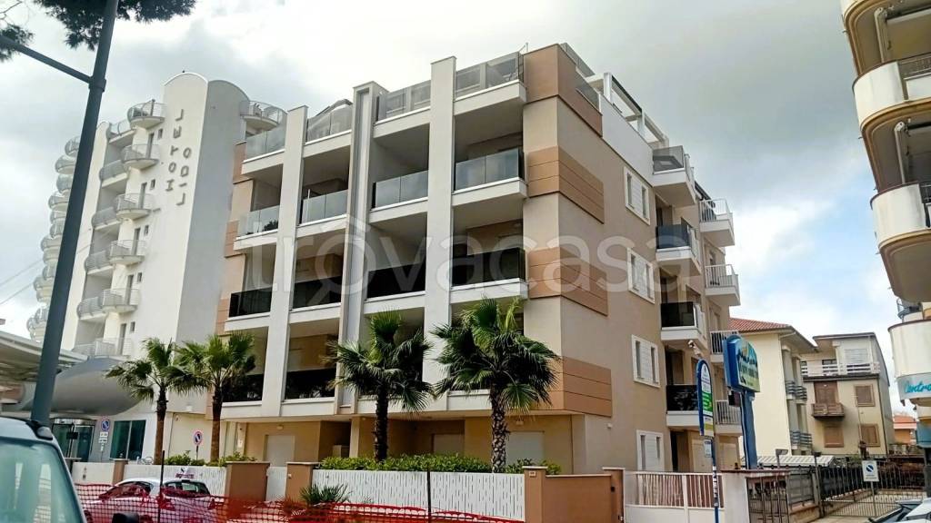 appartamento in vendita ad Alba Adriatica