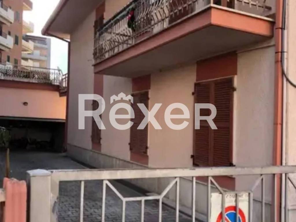 casa indipendente in vendita ad Alba Adriatica