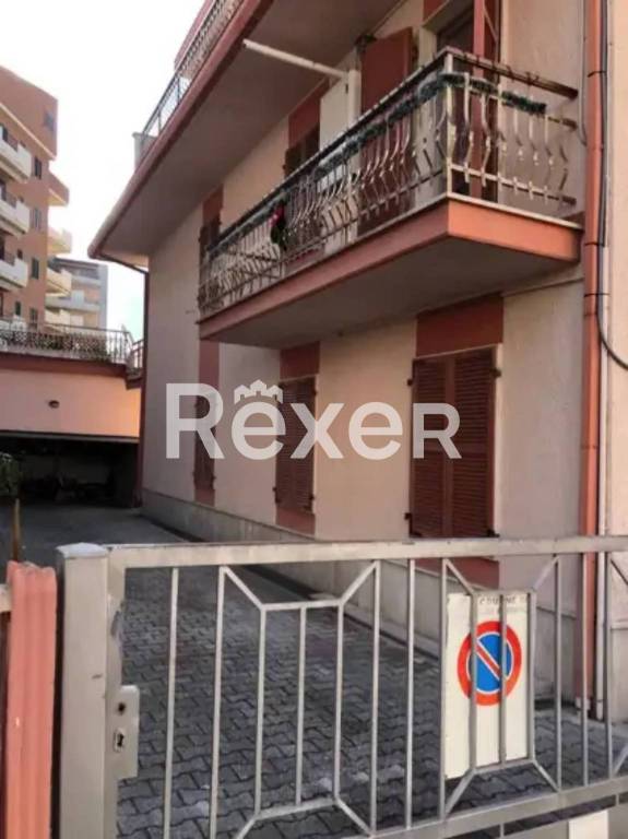 casa indipendente in vendita ad Alba Adriatica