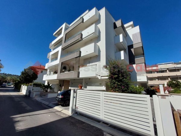 appartamento in vendita ad Alba Adriatica