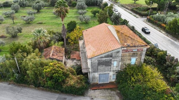 villa in vendita ad Alba Adriatica