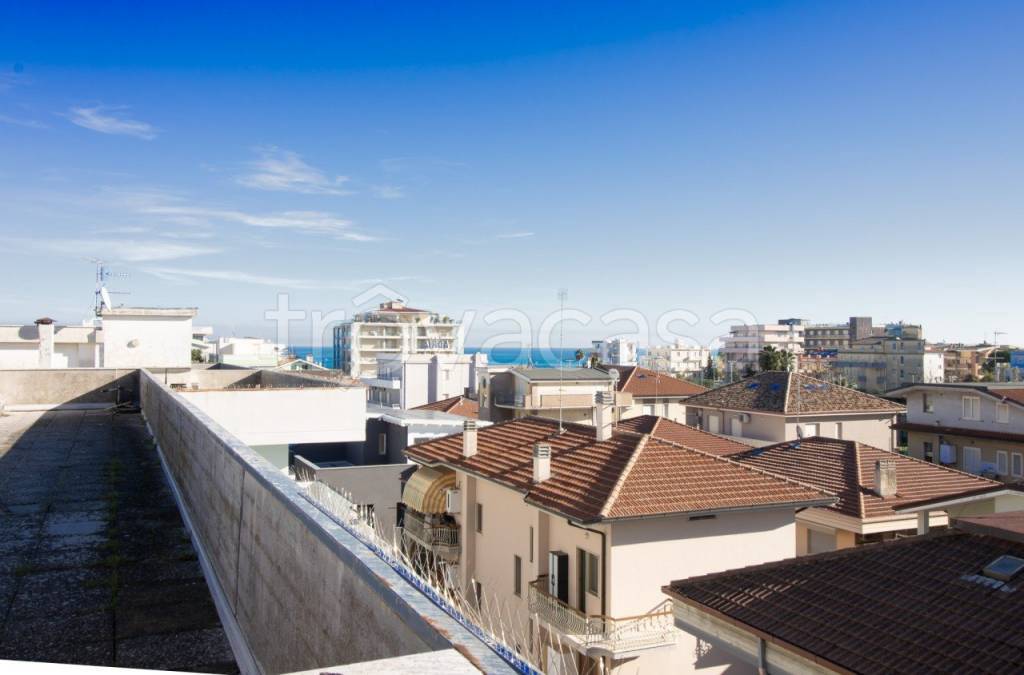 appartamento in vendita ad Alba Adriatica