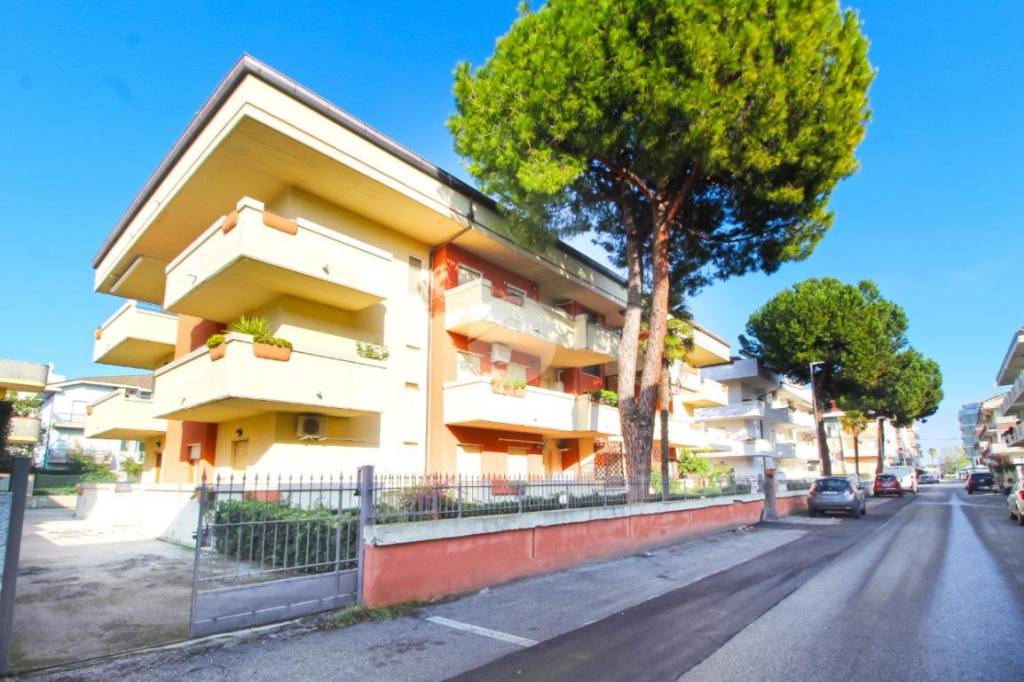 appartamento in vendita ad Alba Adriatica
