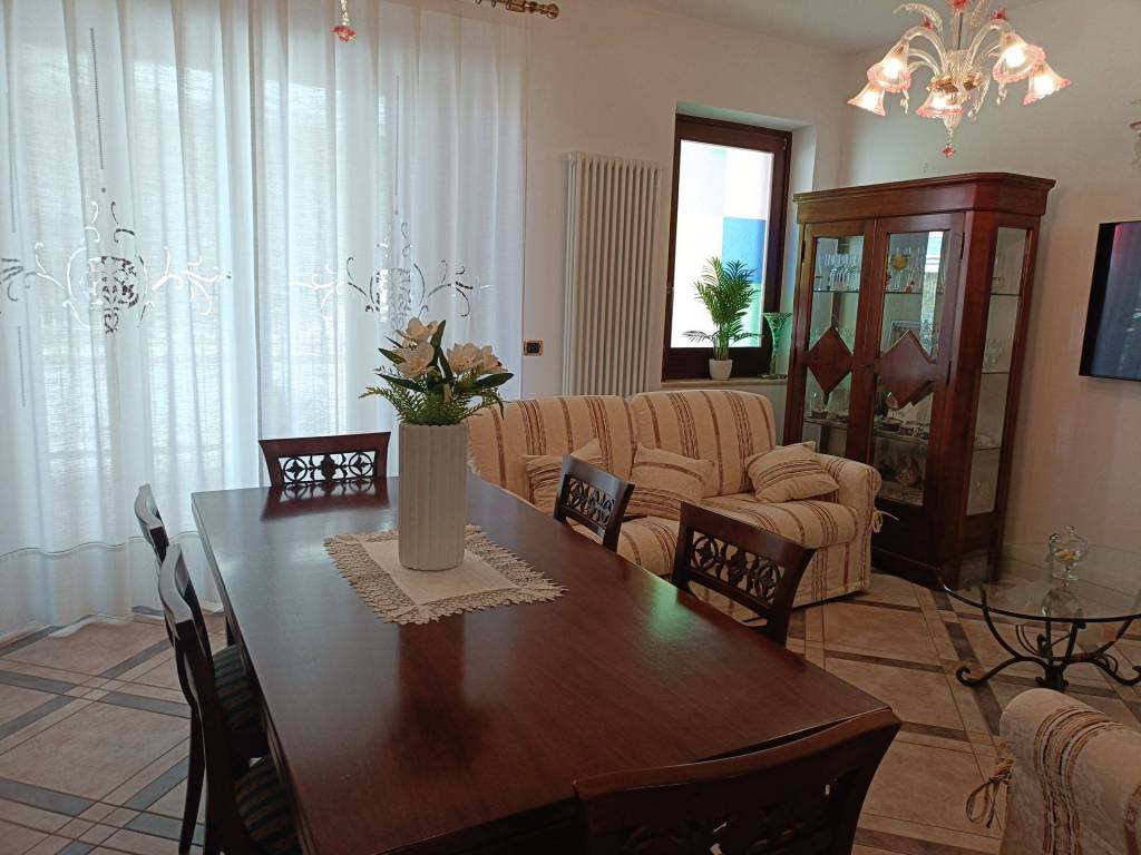 casa indipendente in vendita ad Alba Adriatica