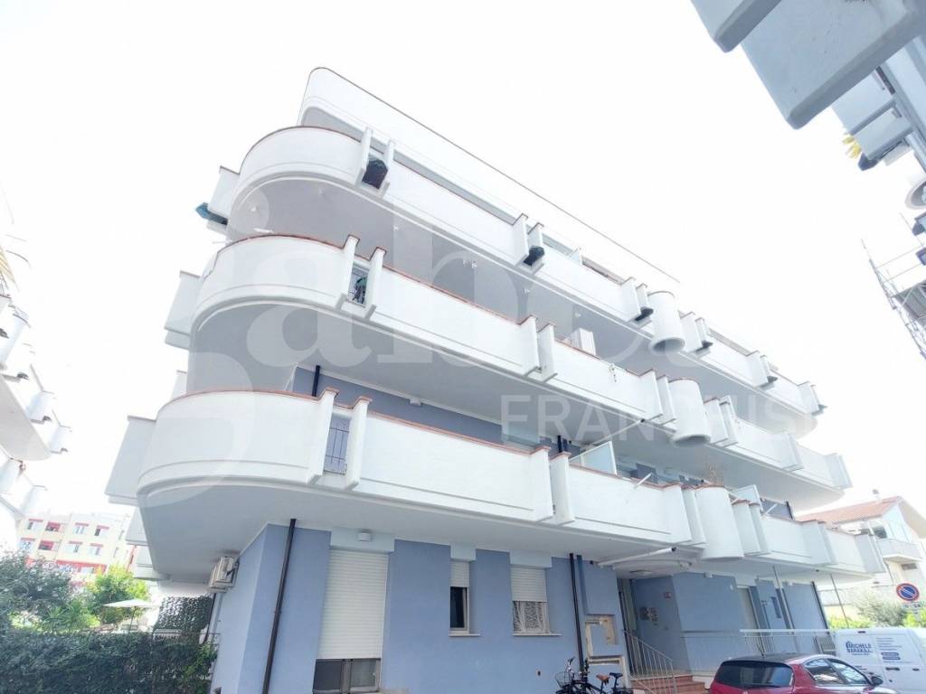 appartamento in vendita ad Alba Adriatica