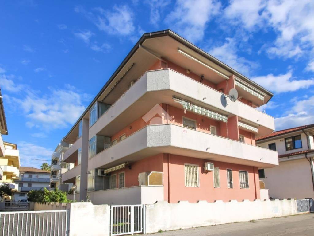 appartamento in vendita ad Alba Adriatica