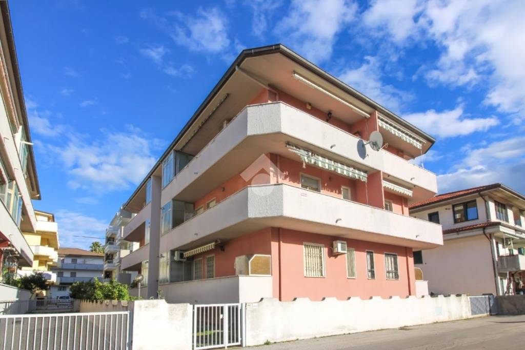 appartamento in vendita ad Alba Adriatica