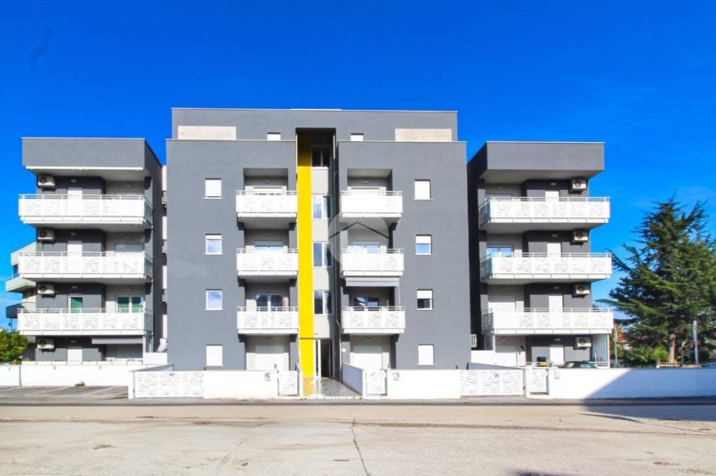 appartamento in vendita ad Alba Adriatica