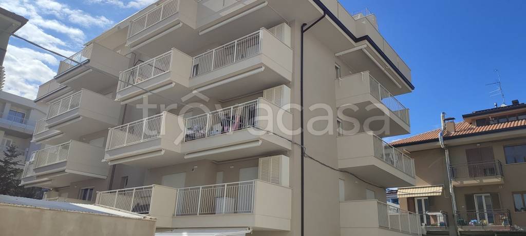 appartamento in vendita ad Alba Adriatica