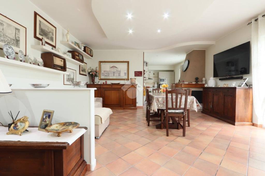 appartamento in vendita ad Alba Adriatica