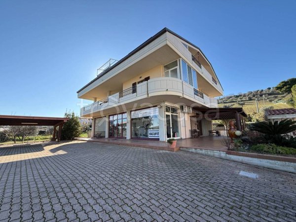 appartamento in vendita ad Alba Adriatica