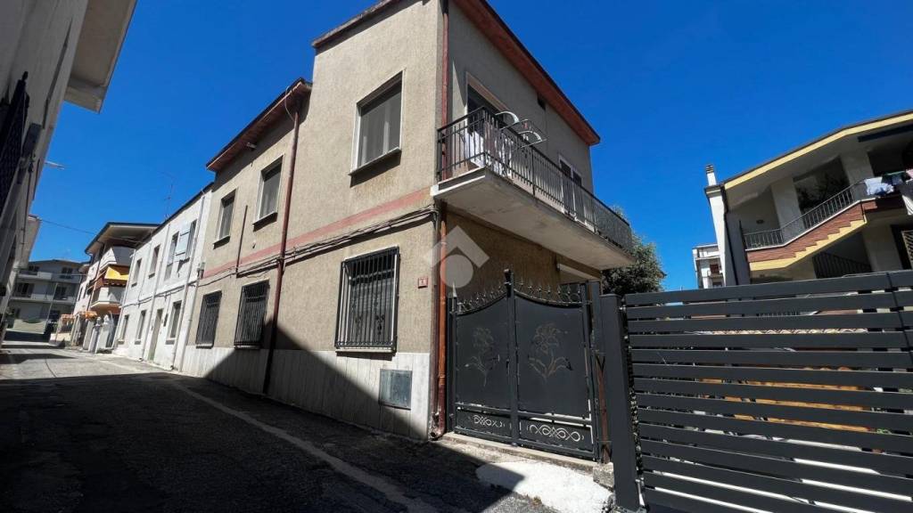 casa indipendente in vendita ad Alba Adriatica