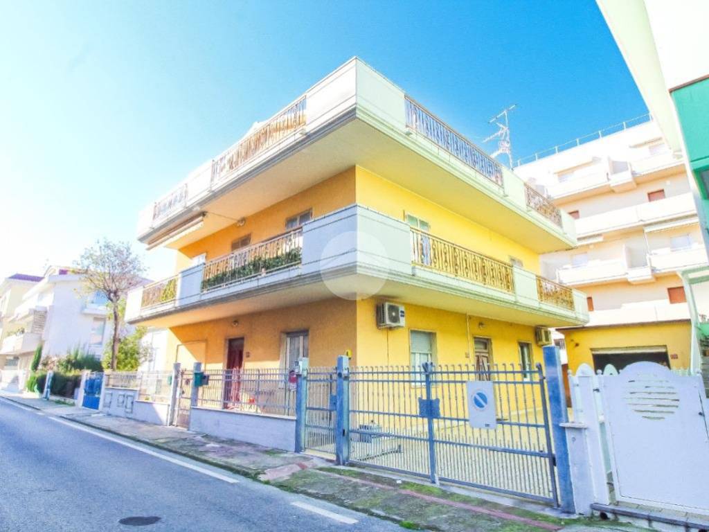 appartamento in vendita ad Alba Adriatica