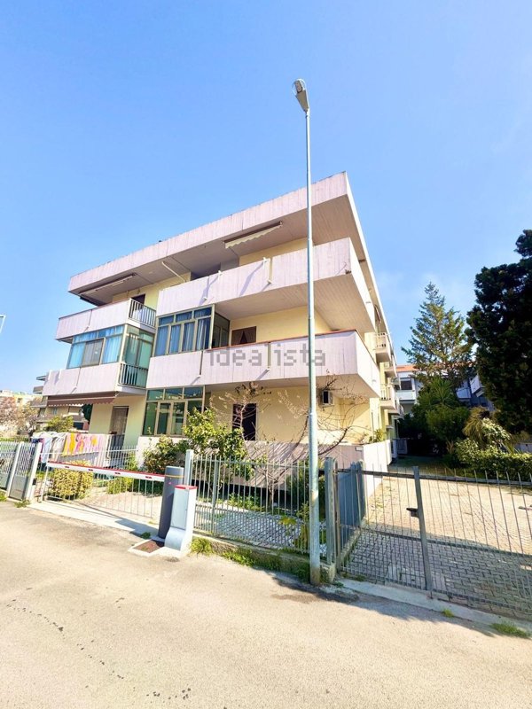appartamento in vendita ad Alba Adriatica