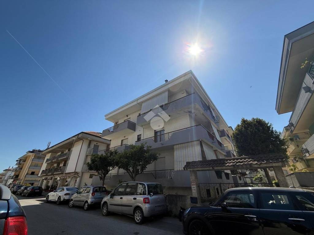 appartamento in vendita ad Alba Adriatica