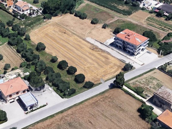 terreno edificabile in vendita ad Alba Adriatica