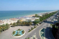 negozio in vendita ad Alba Adriatica