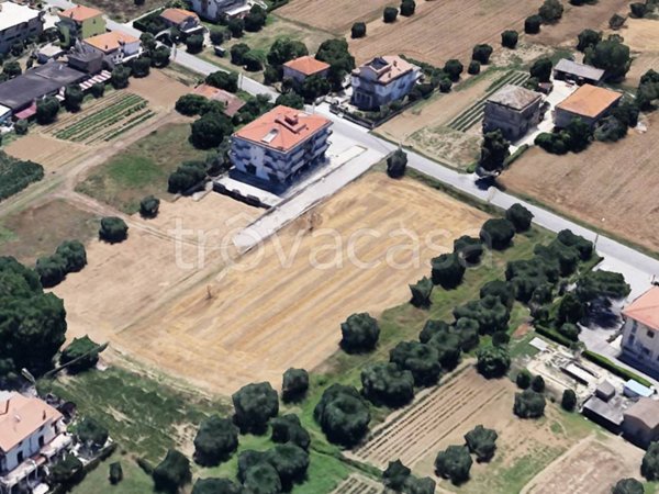 terreno edificabile in vendita ad Alba Adriatica