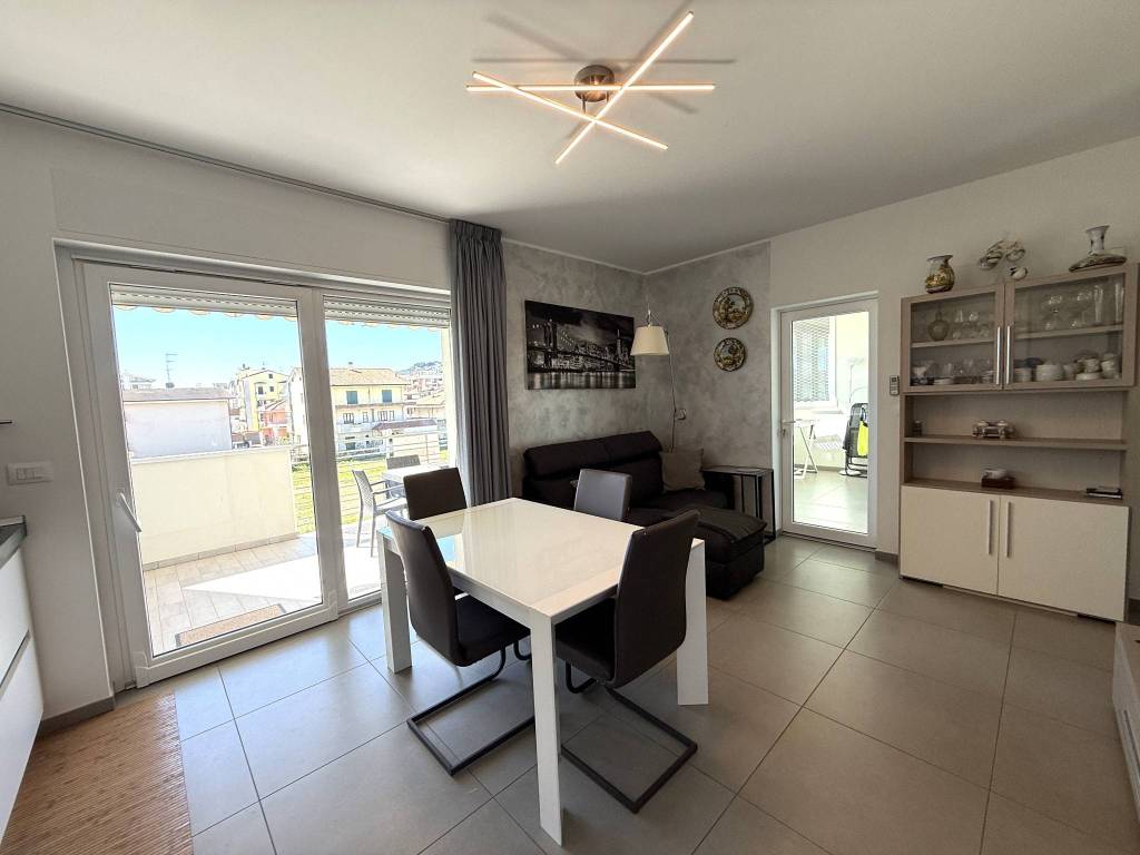 appartamento in vendita ad Alba Adriatica