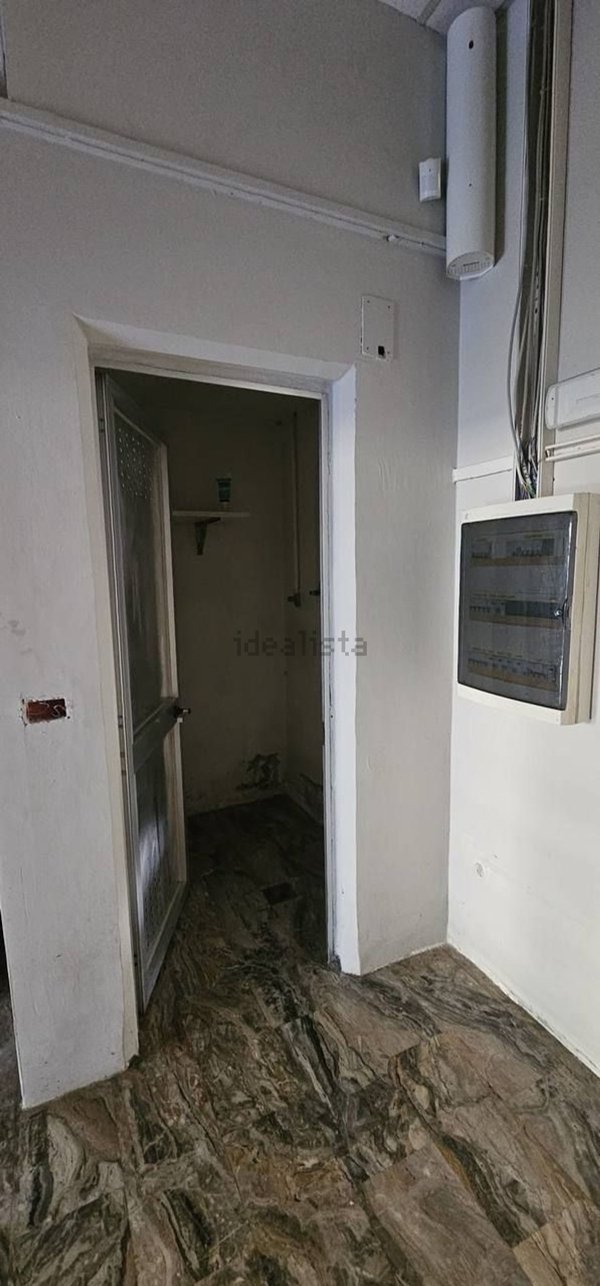 locale commerciale in vendita ad Alba Adriatica