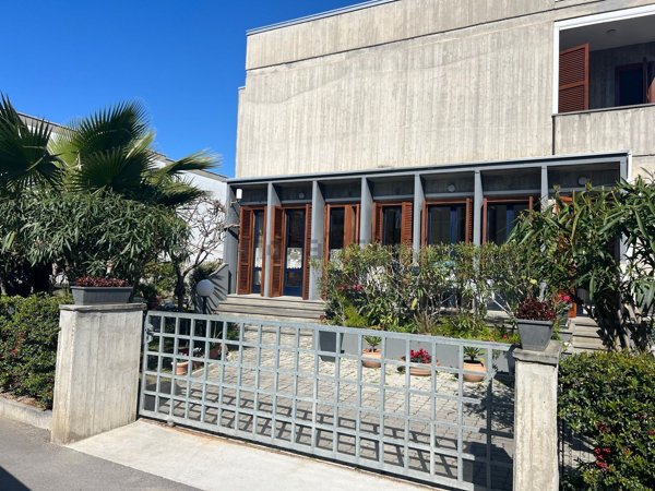 casa indipendente in vendita ad Alba Adriatica