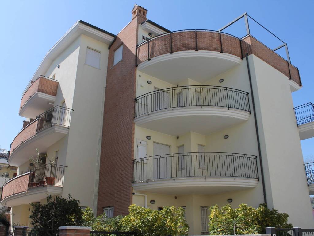 appartamento in vendita ad Alba Adriatica